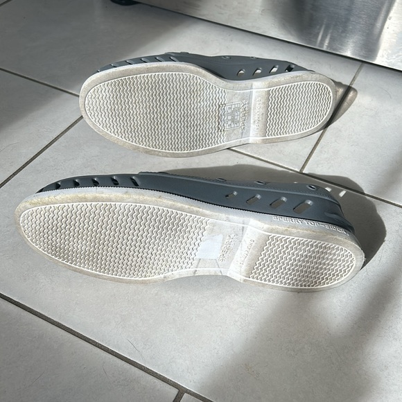 Size 11 Sperry Top~Siders - Picture 4 of 4